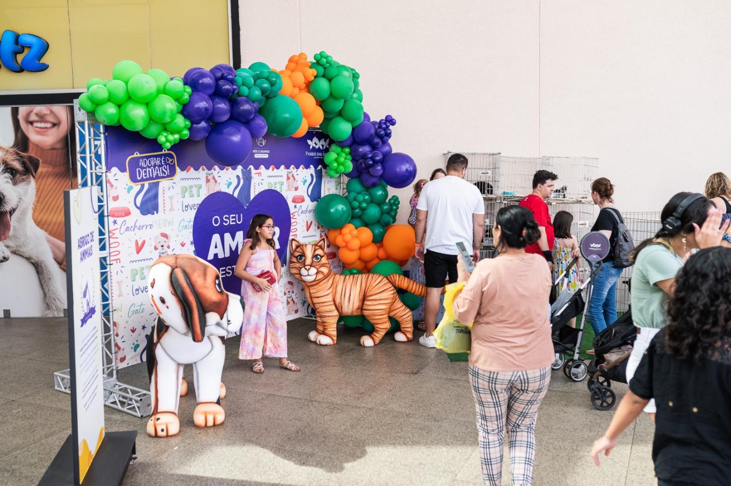 Passeio das Águas Shopping realiza evento para adoção de pets