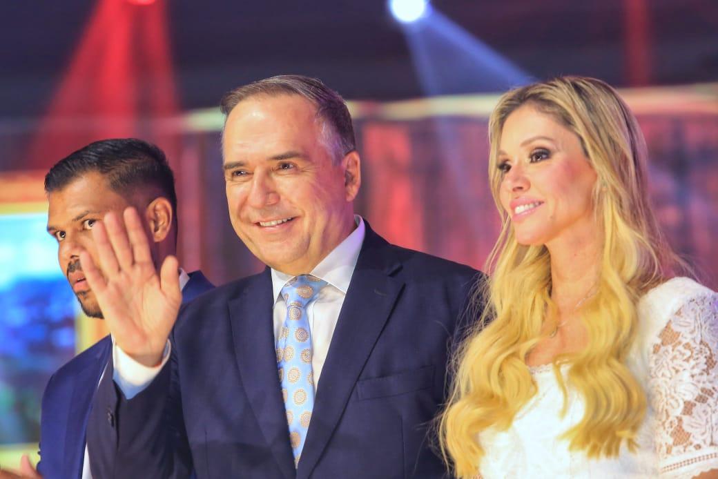 Sandro Mabel toma posse como prefeito de Goiânia