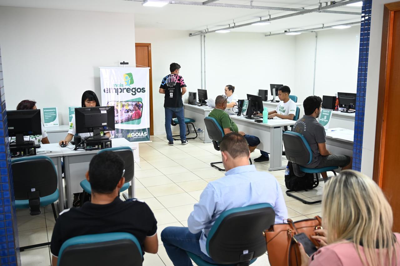 Governo de Goiás promove mutirão com mais de mil vagas de emprego