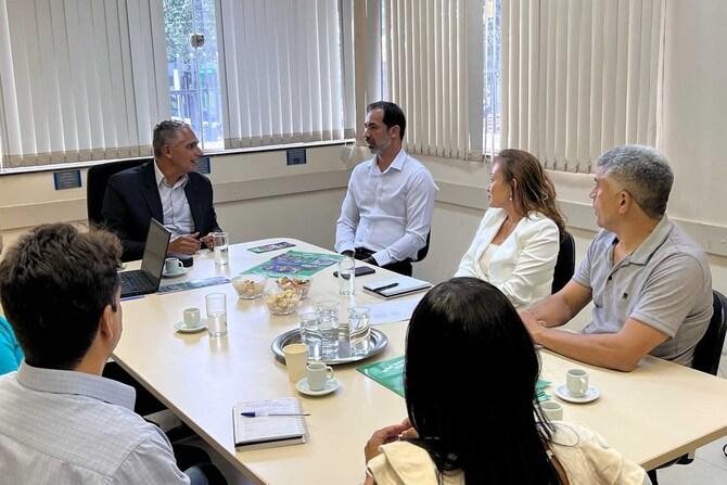 Senador Canedo se une à campanha Liga Cidade Limpa