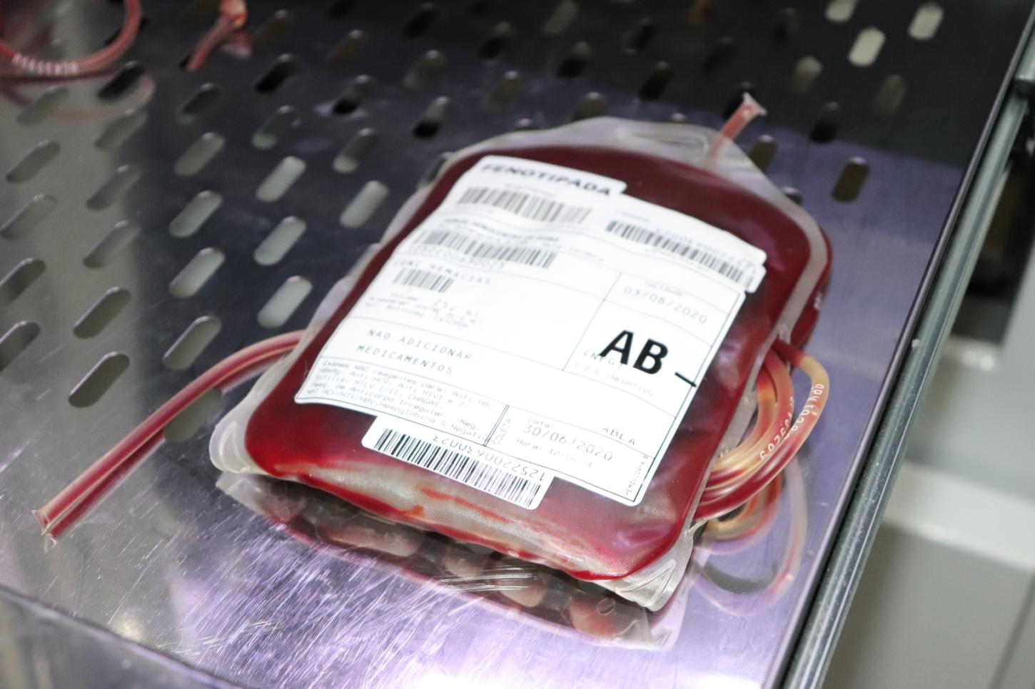 Hemocentro de Goiás pede que população contribua com doações de sangue