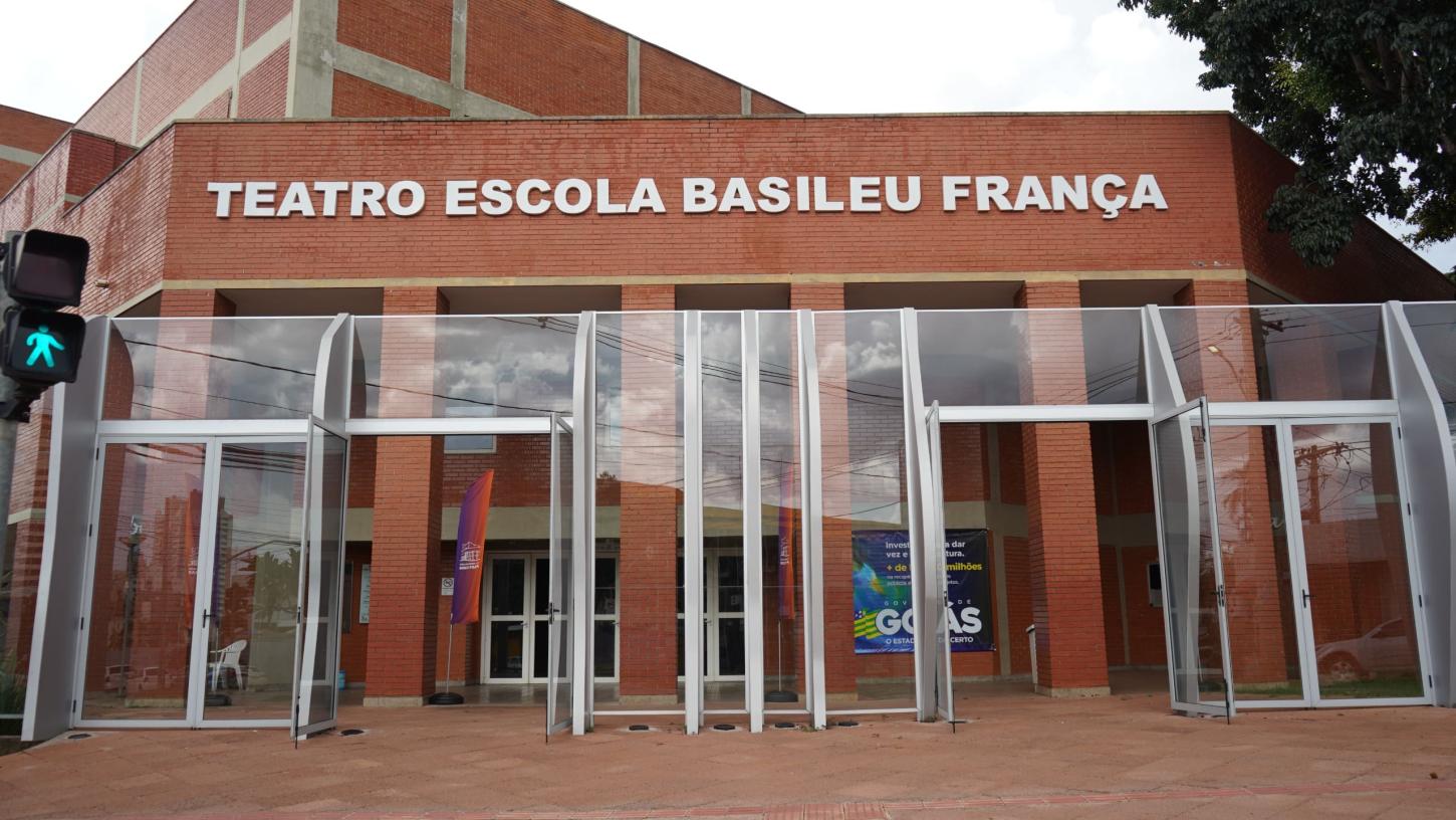 EFG Basileu França apresenta duas exposições de Artes Visuais