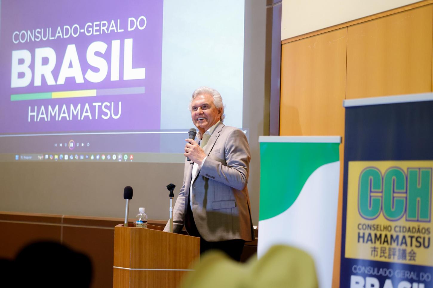 No Japão, Caiado apresenta avanços de Goiás em palestra a empresários