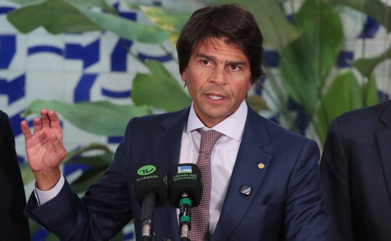 Relator da reforma administrativa adianta pontos das propostas que pretende apresentar depois do recesso