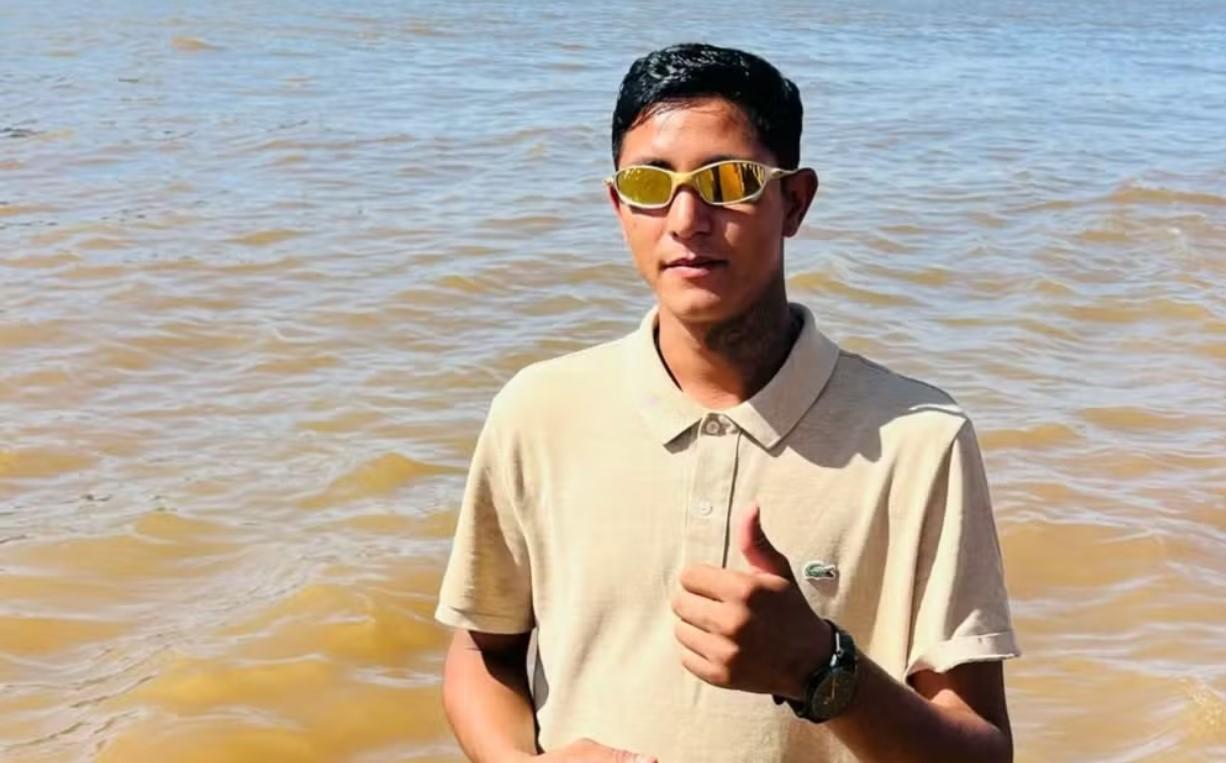 Jovem morre atropelado ao atravessar avenida para buscar combustível em Goiânia
