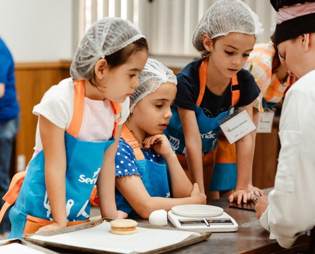 Senac Goiás realiza curso gastronômico MiniChefs de Natal