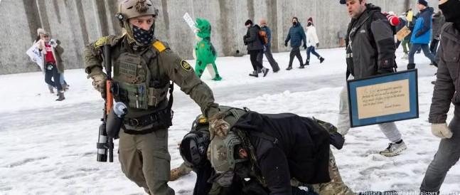 ICE detém crianças em Minneapolis