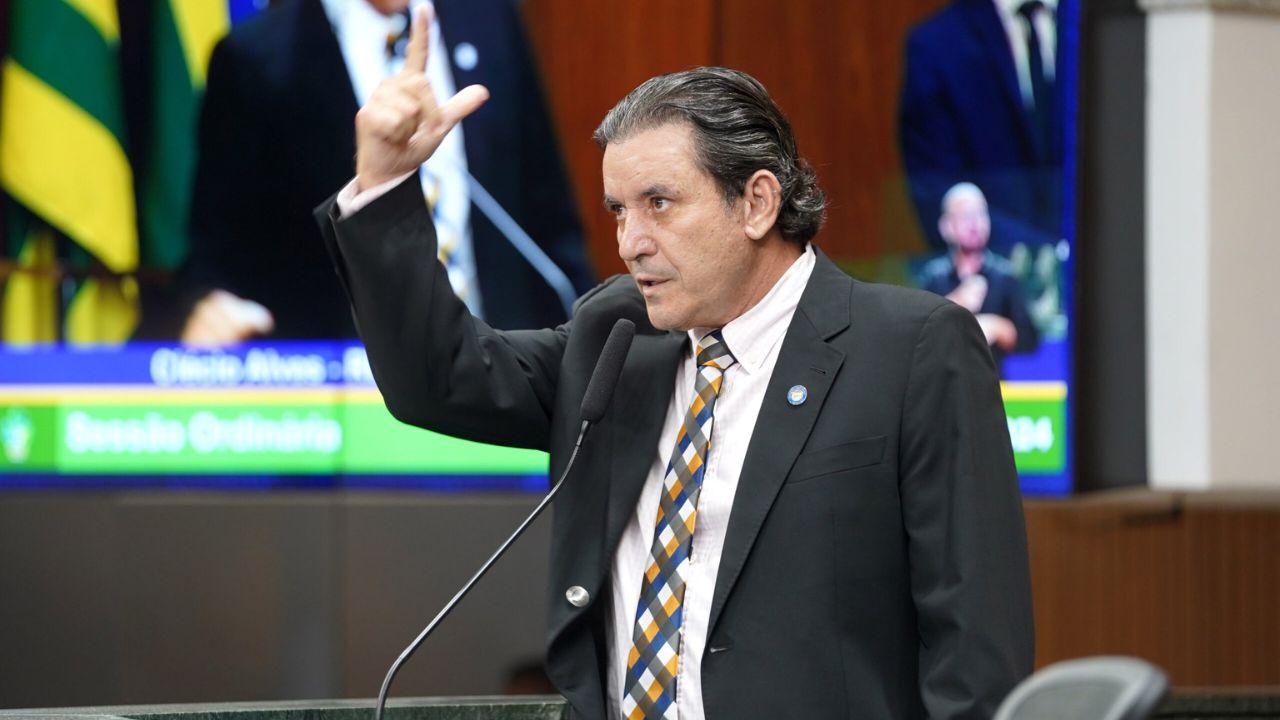 Clécio Alves confirma saída do Republicanos e avalia filiação ao PSDB