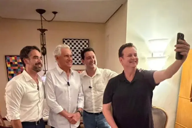 Ratinho Jr. desiste da disputa presidencial e muda cenário do PSD para 2026