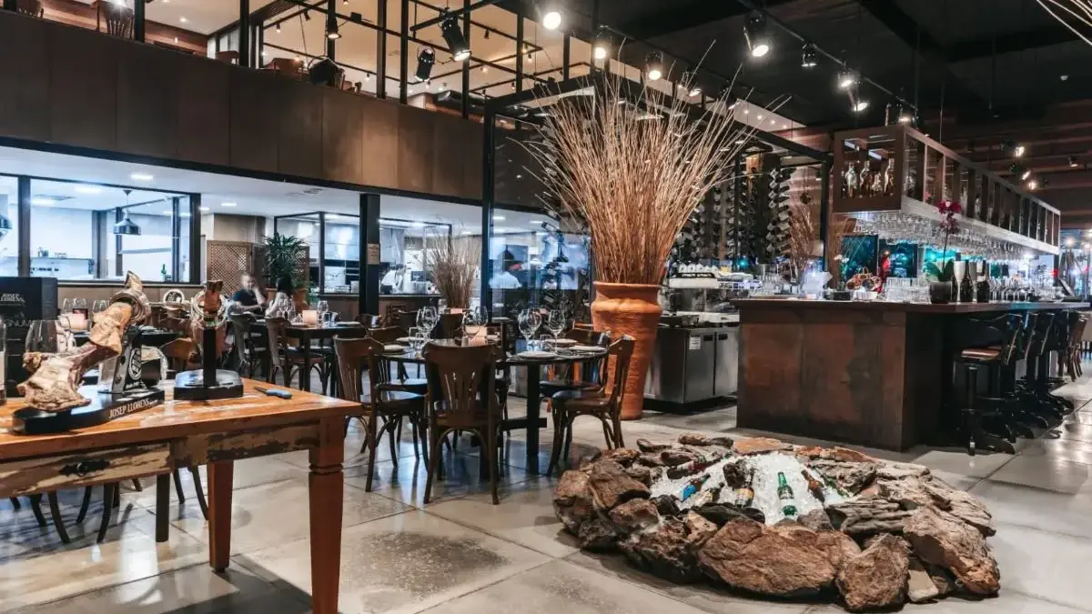 Restaurantes de Goiânia se preparam para turistas do MotoGP