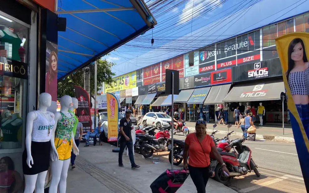 Dia Livre de Impostos terá gasolina, café e carnes com descontos de até 70% em Goiás