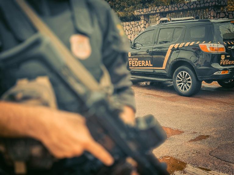 PF investiga grupo suspeito de captar investimentos irregulares e causar prejuízo a mais de mil pessoas em Goiás