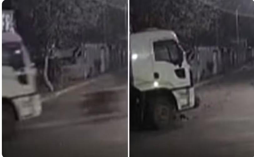 Adolescente de 15 anos morre após moto bater de frente com caminhão em Itaberaí