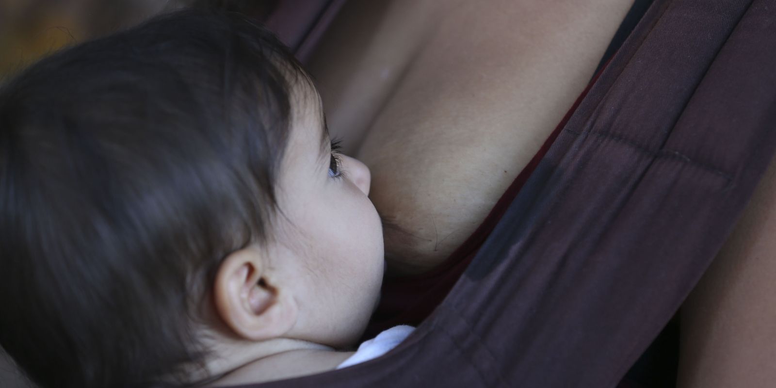 Amamentação reduz risco de doença cardíaca na mãe