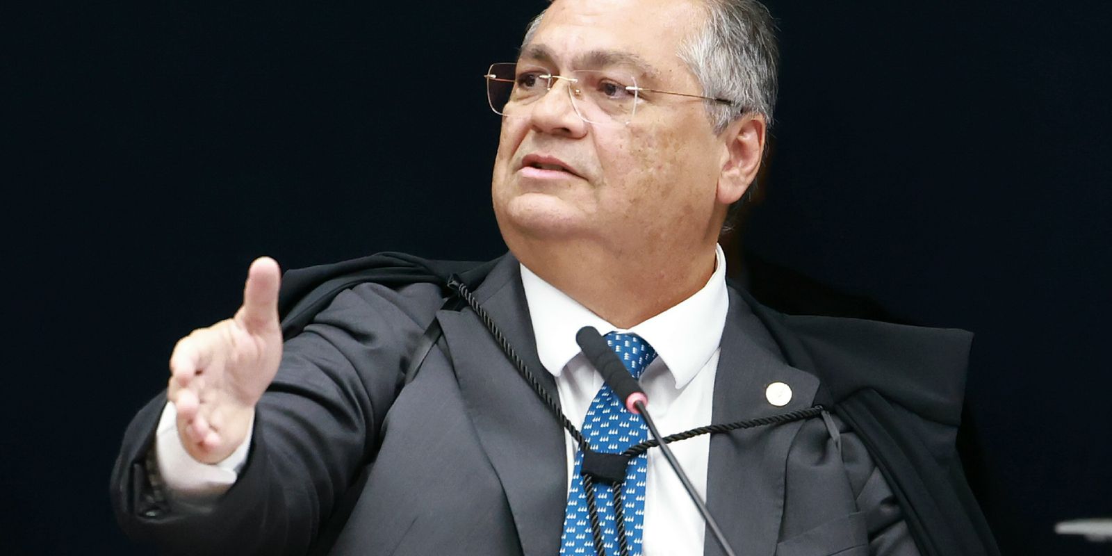 Dino anula emendas indicadas por dirigentes partidários sem mandato