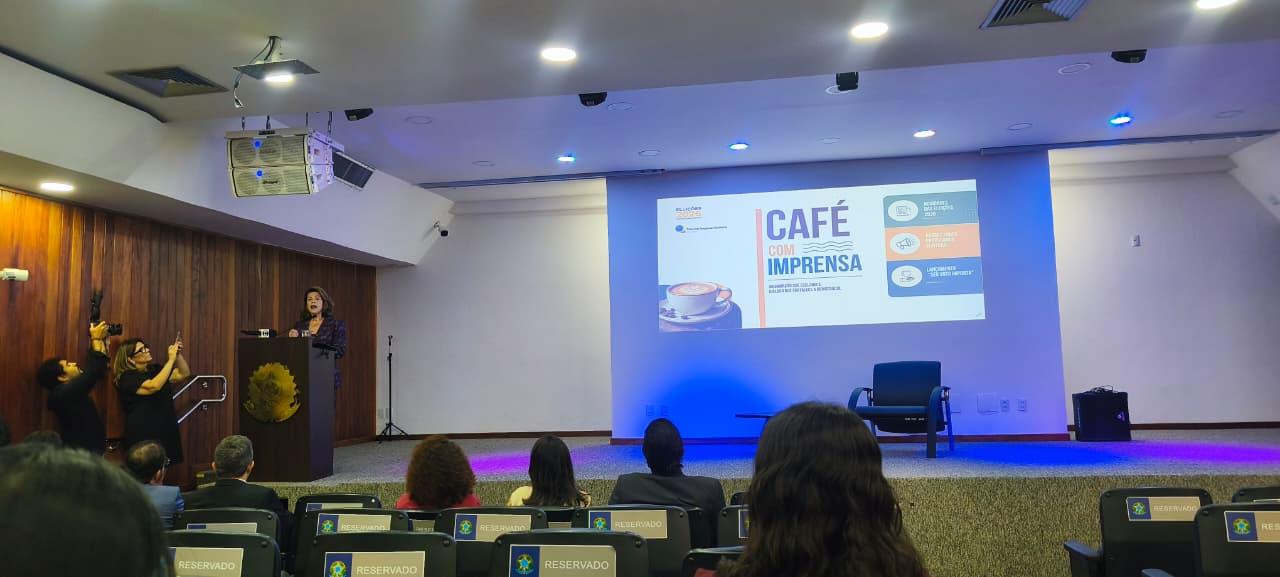 TRE-GO reúne imprensa e apresenta estrutura para as eleições de 2026