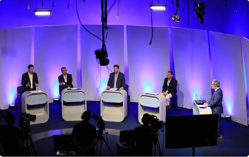 Candidatos ao governo de Goiás trocam críticas e apresentam propostas em debate