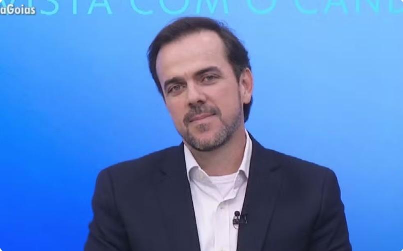 Gustavo Mendanha propõe fim da reeleição e parcerias internacionais contra o crime
