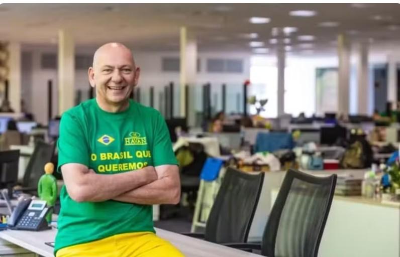 Justiça proíbe manifestações políticas de Luciano Hang em unidades da Havan