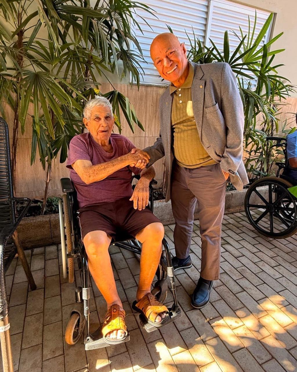 Professor Alcides propõe projeto para prevenir abandono e isolamento de idosos