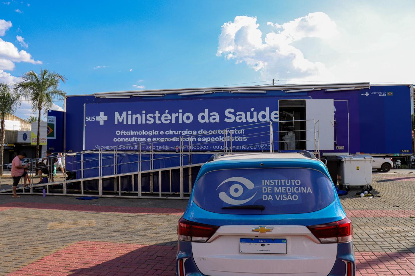 Senador Canedo recebe carreta do Ministério da Saúde para ampliar atendimento oftalmológico