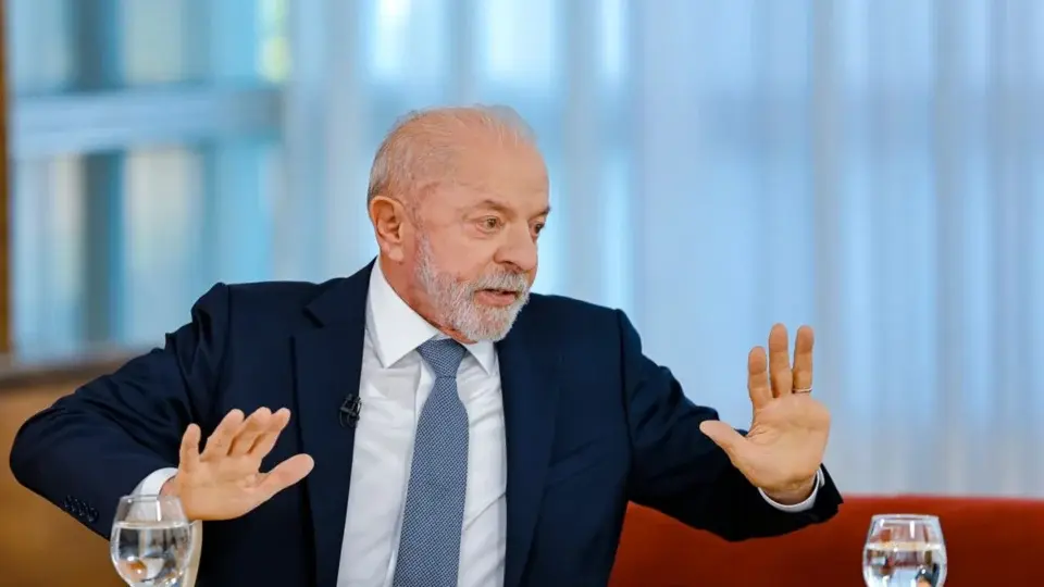 Lula vence em eleição mais confusa dos últimos anos