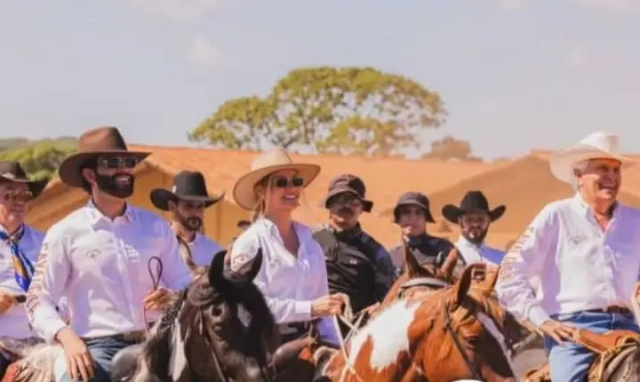 Gusttavo Lima promove cavalgada que reúne autoridades e celebridades em Bela Vista de Goiás