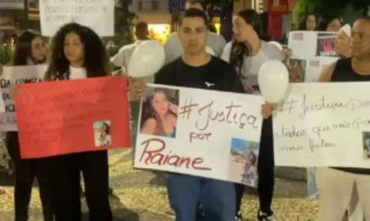 Manifestação emociona cidade e cobra justiça por jovem morta em Goiás