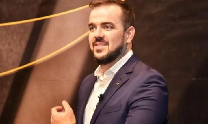 Mendanha deixa PSD e volta ao PRD em Goiás