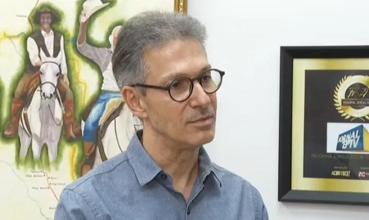 Zema critica fim da escala 6x1 e ataca ministros do STF durante entrevista em Goiânia